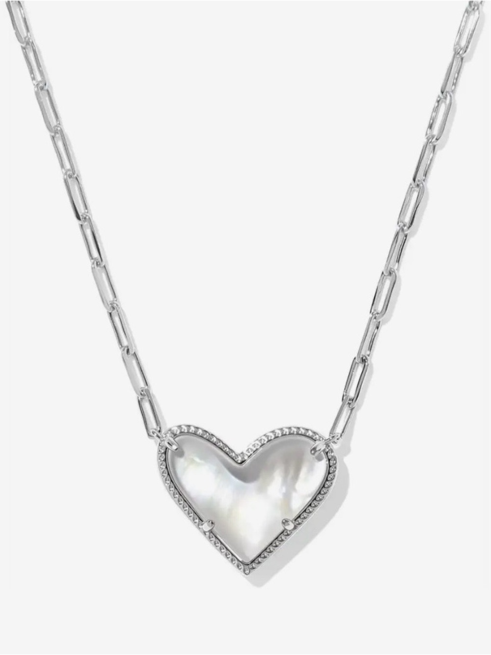 NWOT Kendra Scott Ari Heart Statement Silver Short Pendant Necklace